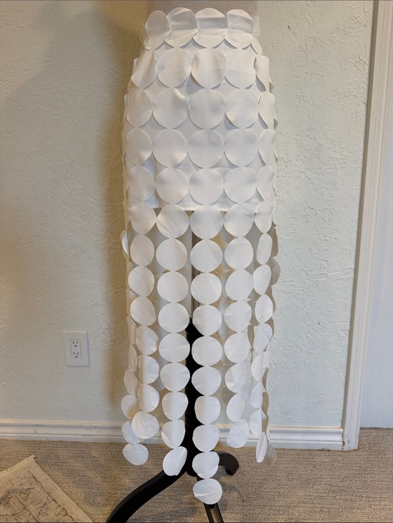 AKIRA Dresses & Skirts - AKIRA White Circular-Appliqué Midi Skirt cut out size small